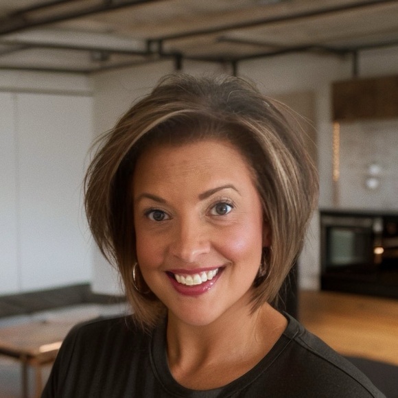 Meet your Posher, Jodi - Picture 4 of 4